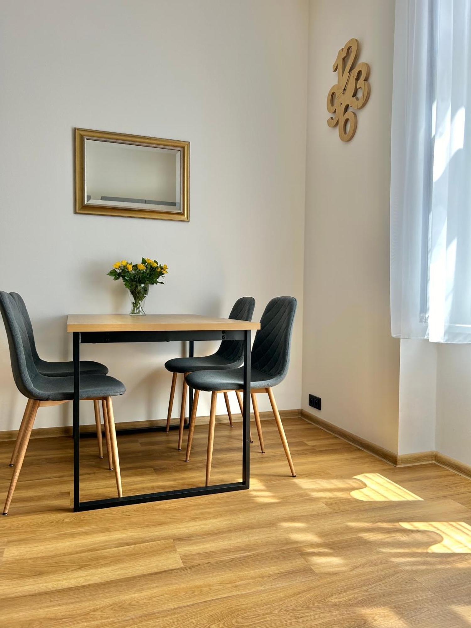 Apartment Dita Карлови Вари Екстериор снимка