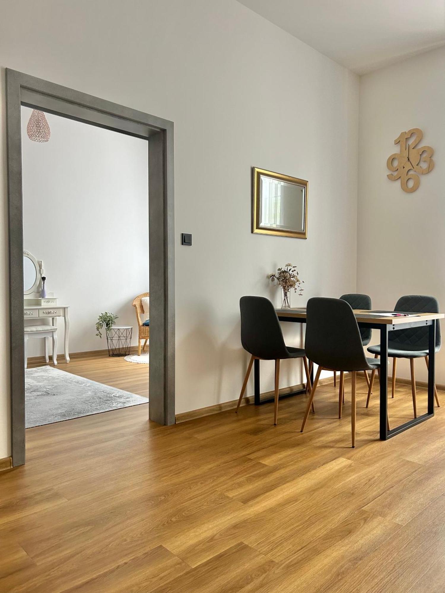 Apartment Dita Карлови Вари Екстериор снимка